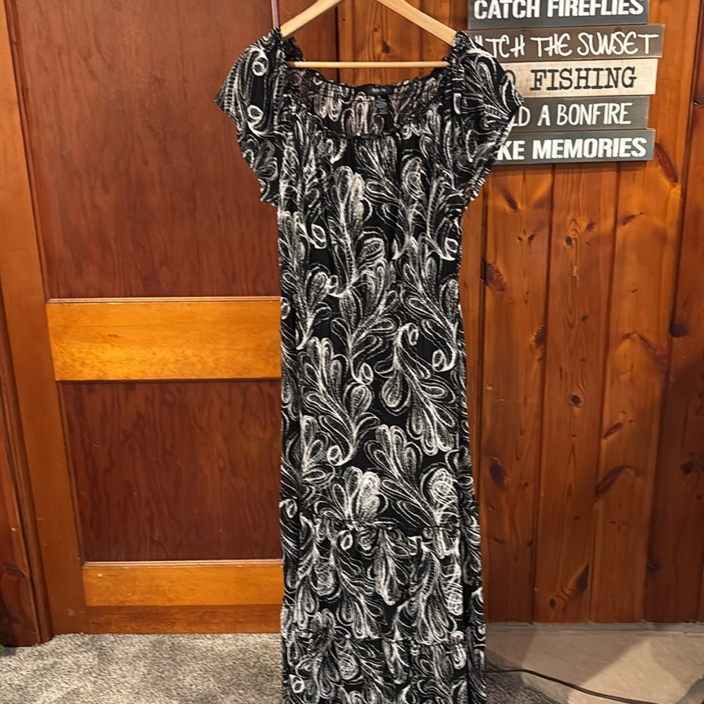 Style & Co Maxi Dress Floral tiered  Size XL *small flaw*